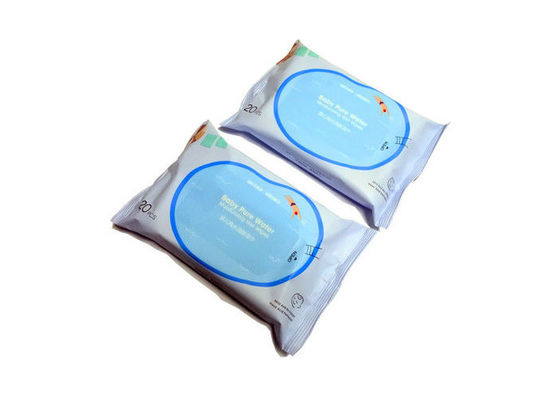De kleine Biologisch afbreekbare Natte Baby van Dot No Irritation Alcohol Free veegt af